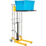 Global Industrial 988935 Manual Lift Stacker - Image 4